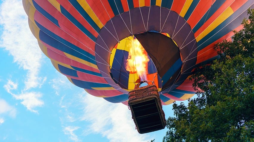 hot_air_baloon_inflation.jpeg